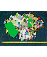 2 Lbs  Lego  mixed lot Assorted Bulk Various sets and pieces - $29.37 CAD