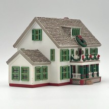 Vintage 1994 Hallmark Hall of Fame Replica House Sarahs Maine Home - £13.96 GBP