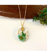 Boho Style Gold Plated Resin Resin Necklace Botanical Pressed Flower 15”... - £12.44 GBP