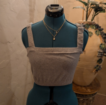 women&#39;s croptop size small - $10.88