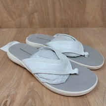 Amazon Essentials Women&#39;s Thong Sport Sandals White Casual Shoes Size 6.5 M - $23.87