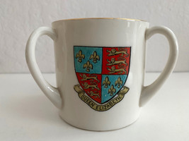 QUEEN ELIZABETH II Tri Handle Gold Trim Coat-of-Arms Cup Made in England - £11.87 GBP