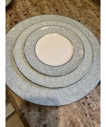 6 - 8&quot; Royal Worcester Serenade Salad plates 1966 EXC!! - $800.21 MXN