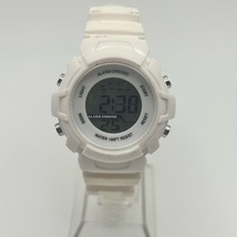 Women’s White Digital Sports Watch WR St. Steel 35mm Working New Battery - $321.39 MXN