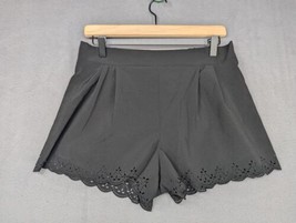 Charlotte Russe Shorts Women&#39;s Large Black Scalloped Vintage Lace Trim - $9.49