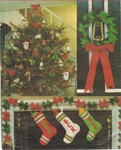 Vtg 70&#39;s Felt Christmas Stockings Ornaments Wreath Garland Transfer Sew Pattern - £10.40 GBP
