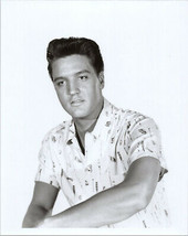 Elvis Presley 8x10 photograph wearing Hawaiian shirt for Blue Hawaii - £15.68 GBP