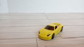 Hot Wheels 2009 Yellow Porsche Carrera GT PR5 Dream Garage Loose - £2.79 GBP