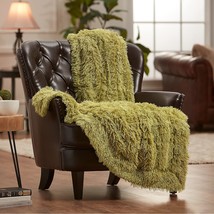 Super Soft Fuzzy Shaggy Faux Fur Throw Blanket - Chic Design Snuggly Plush Light - £53.77 GBP