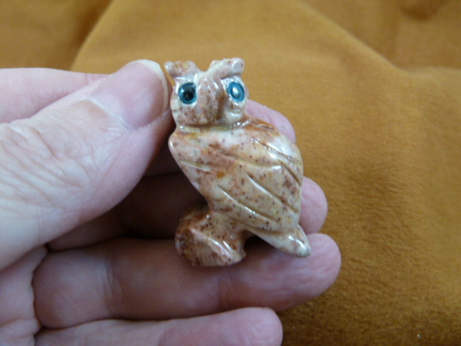 (Y-BIR-OW-8) baby tan red HORNED OWL figurine SOAPSTONE Peru love owls o... - $8.59