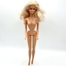 Vintage Mattel Barbie Twist N Turn Platinum Blonde Blue Eyes Silver Earrings - £5.89 GBP
