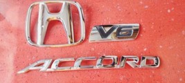 03 - 2005 honda accord V6 sedan rear LOGO BADGE emblem 75701-SDA-0001 OEM  - $16.19