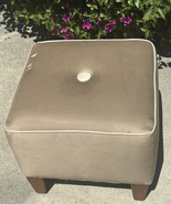 Ethan Allen Ottoman beige / khaki Furniture 19” x 19” - £100.10 GBP