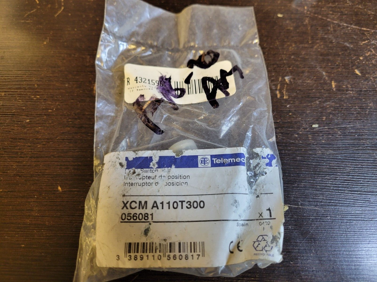 SCHNEIDER ELECTRIC Telemecanique XCM-A110T300  XCMA110T300 NEW NIB USA R... - $197.01