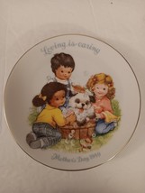 Avon Mother&#39;s Day 1989 Porcelain Collector Plate - Loving Is Caring - £11.74 GBP