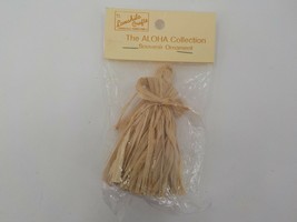 Lanakila Crafts Aloha Collection Souvenir Ornament Raffia Woman Christmas Nip - £6.28 GBP