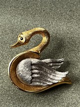 Vintage Etched Goldtone Elegant Swan w Silvertone Wings Brooch Pin – 1 and 3/8th - £8.94 GBP
