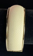 Vintage 1950s Hinged Bracelet Cream Color Textured Sarah Coventry - £16.54 GBP