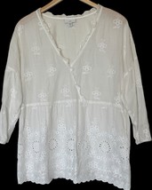 J. Jill Top M Petite White Eyelet Embroidered Faux Wrap Boho Beach Cotta... - $399.55 MXN