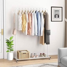 White Modern Garment Rack Clothes Hanging Rod with Lockable Wheels - $3,650.24 MXN