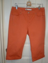 Levis Classic Bermuda Shorts Womens Size 30 Denim Blue 12&quot; Inseam EUC Ca... - $8.93