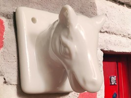 Ceramic White Horse Head Wall Hook Knobler Taiwan Farmhouse Kitchen Vtg 3 Inches - £17.72 GBP