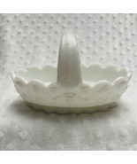 Vintage Westmoreland Milk Glass Split Handle Basket, Grapes &amp; Vine Patte... - $255.61 MXN