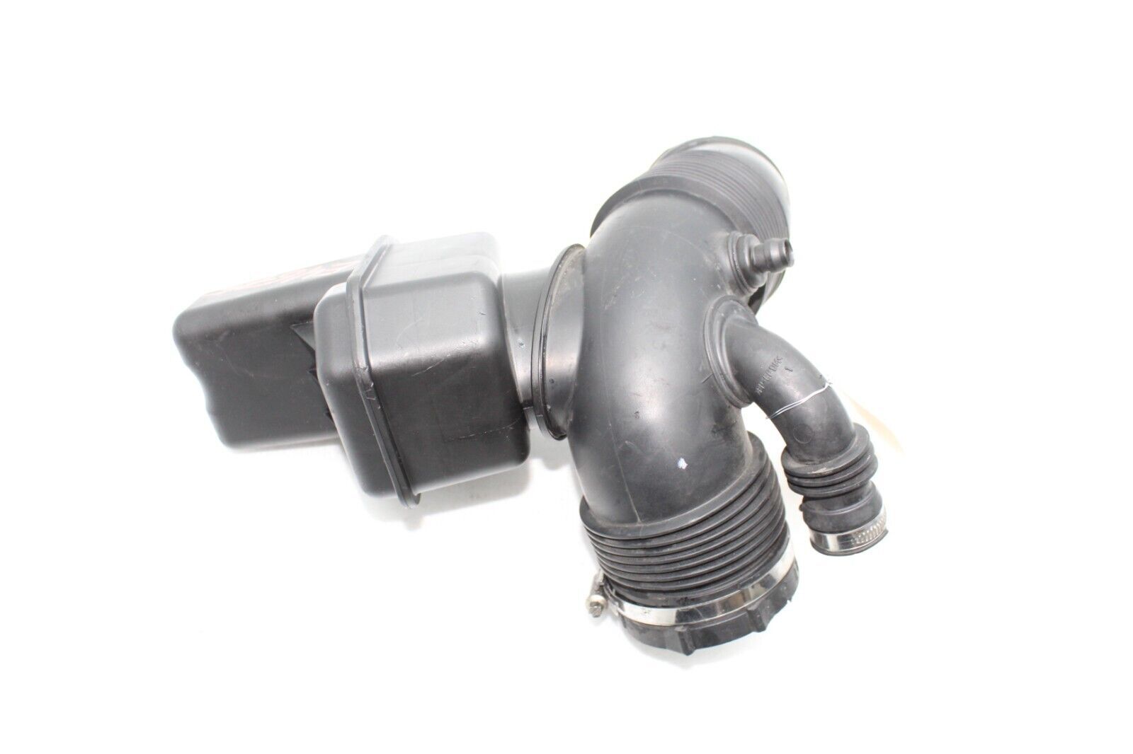 04-05 BMW E60 530I AIR INTAKE RESONATOR E4675 - $68.76