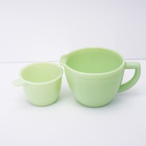 Jeannette Uranium Vintage Nested Measuring Cup Set of 2 - 1 Cup (8oz) and 2 Cups - £87.70 GBP