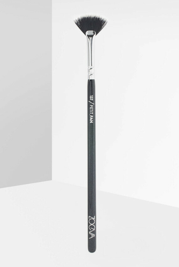 Zoeva Eye / Face Brushes: 137 face Petit Fan 137 DETAIL SETTING  Petit F... - $18.80