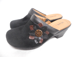 Thom McAn Womens 7W Carine Black Suede Mules Flower Accent Block Heel GUC READ - £20.38 GBP