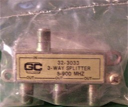 GC Electronics 32-3033 3-Way Splitter (5-900 MHz) NEW IN SEALED PACKAGE NOS - $6.89