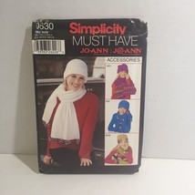 Simplicity 0630 One Size Misses Fleece Accessories Hat Scarf Bag Gloves - $12.86