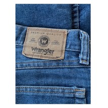 Wrangler Jeans Mens 36X30 Blue Denim All Cotton Regular Fit - $13.50