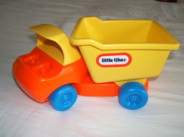Vintage Little Tikes Dump Truck Toy Made in USA - £19.61 GBP