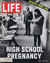 ORIGINAL Vintage Life Magazine April 2 1971 High School Pregnancy - £15.63 GBP