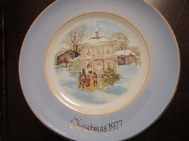 Wedgwood Collector Plate For Avon Carolers In The Snow Nib 8&quot; - £35.30 GBP