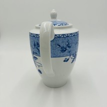 Wedgwood Coffee Pot Mikado Blue and White Porcelain Servewear Vintage Home China - £46.69 GBP