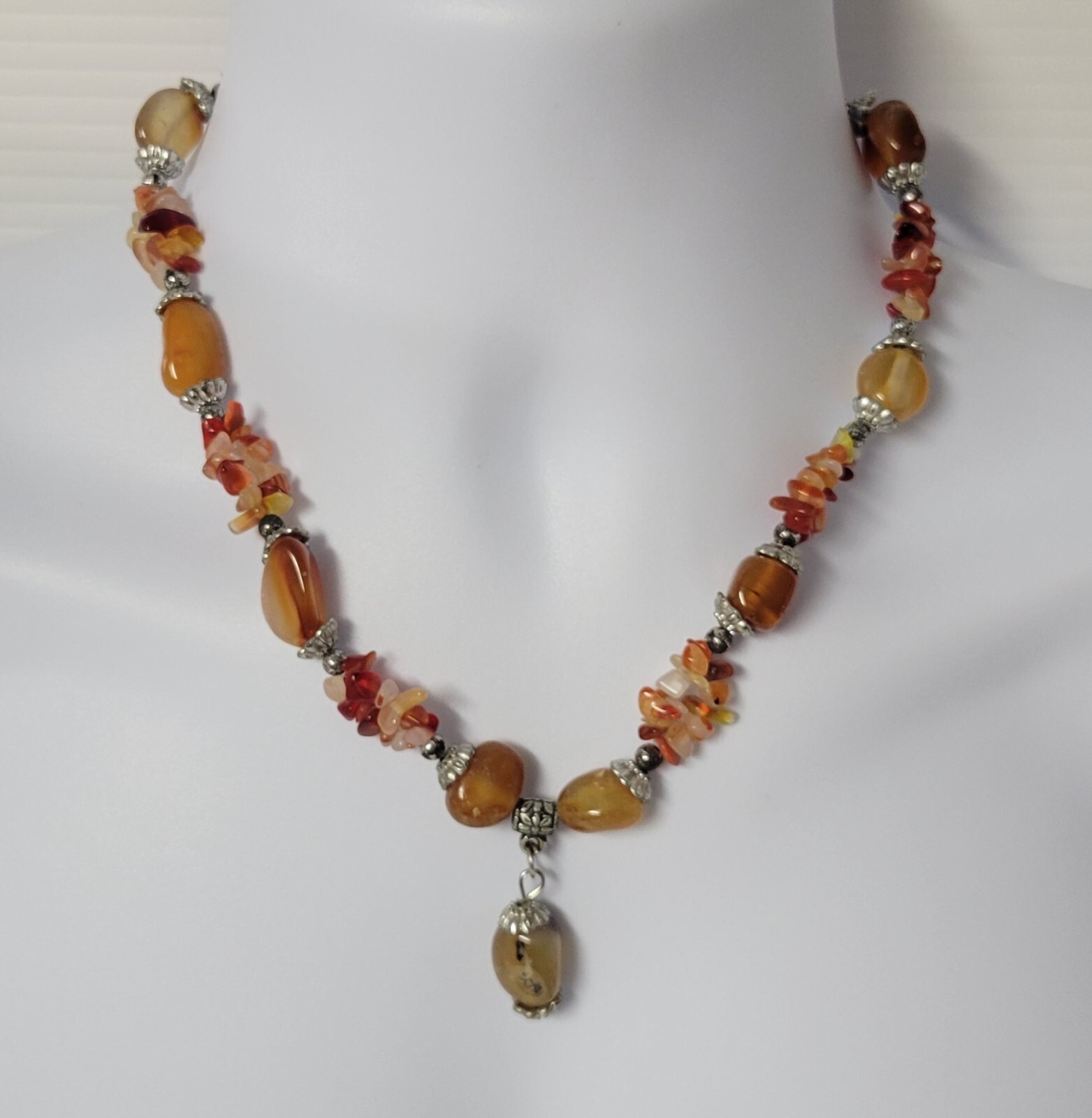 *B) Middle Eastern Costume Jewelry Faux Carnelian Stone Pendant Necklace - $24.74