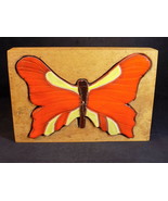 VINTAGE MID CENTURY BUTTERFLY TILE INLAY IN MAPLE BLOCK Decorative Accen... - $25.53 CAD