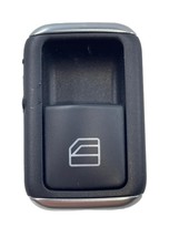 2017-2019 Infinity QX30 LH Driver Right Rear Window Switch A204 905 8102... - $457.96 MXN