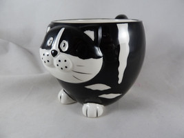 Pier 1 Imports Chubby Cat Black &amp; White Hand Painted Dolomite 12oz Coffee Mug  - £11.15 GBP