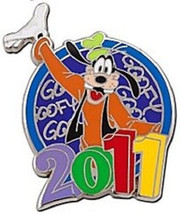 Disney Trading Pins 81874 Hip Lanyard Starter Set - 2011 - Goofy - £6.02 GBP