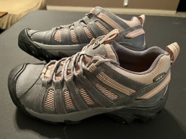 Keen Voyageur Hiking Womens 10.5 Grey Pink Sneakers Athletic Shoes Low 1027369 - £51.42 GBP