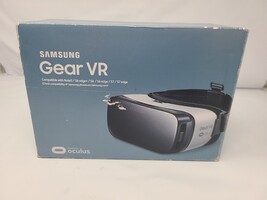 Samsung SM-R322NZWAXAR Gear VR Headset - Frost White - $12.71
