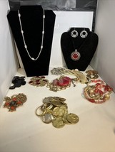 Lot Of 11 Chico’s Necklaces + One Pair Chico’s Earrings Estate Sale Finds - £37.37 GBP