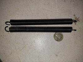 21YY83 PAIR OF SPRINGS, 6-1/4&quot; X 5-1/4&quot; X 1/2&quot; X 1/14&quot;, VERY GOOD CONDITION - £4.64 GBP