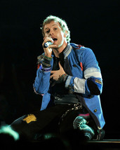 Chris Martin Coldplay Concert 8X10 Photograph - £8.51 GBP