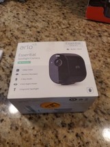 Arlo Essential 1080p Wire-Free Spotlight Indoor/Outdoor Camera - Black  ... - $1,474.79 MXN