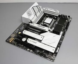 ASUS ROG Strix B650-A Gaming WiFi AM5 AMD DDR5 Motherboard image 2
